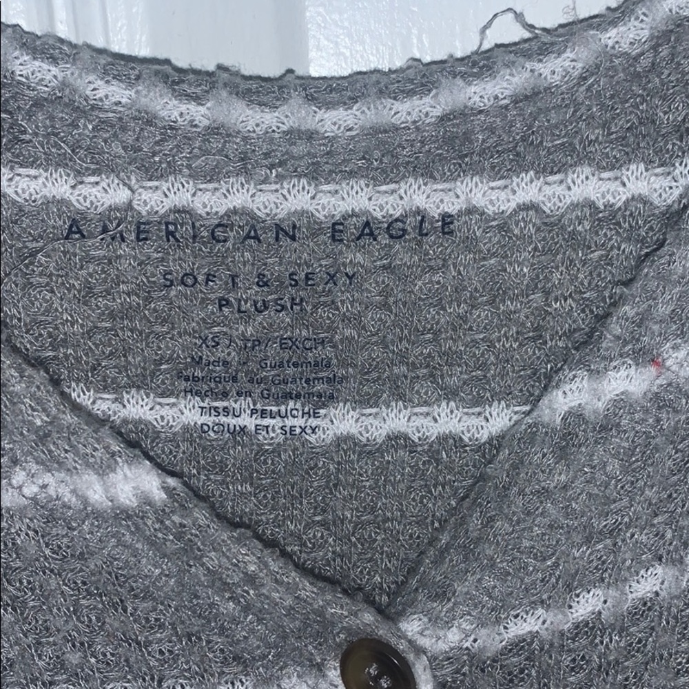 sweater - Picture 2 of 2